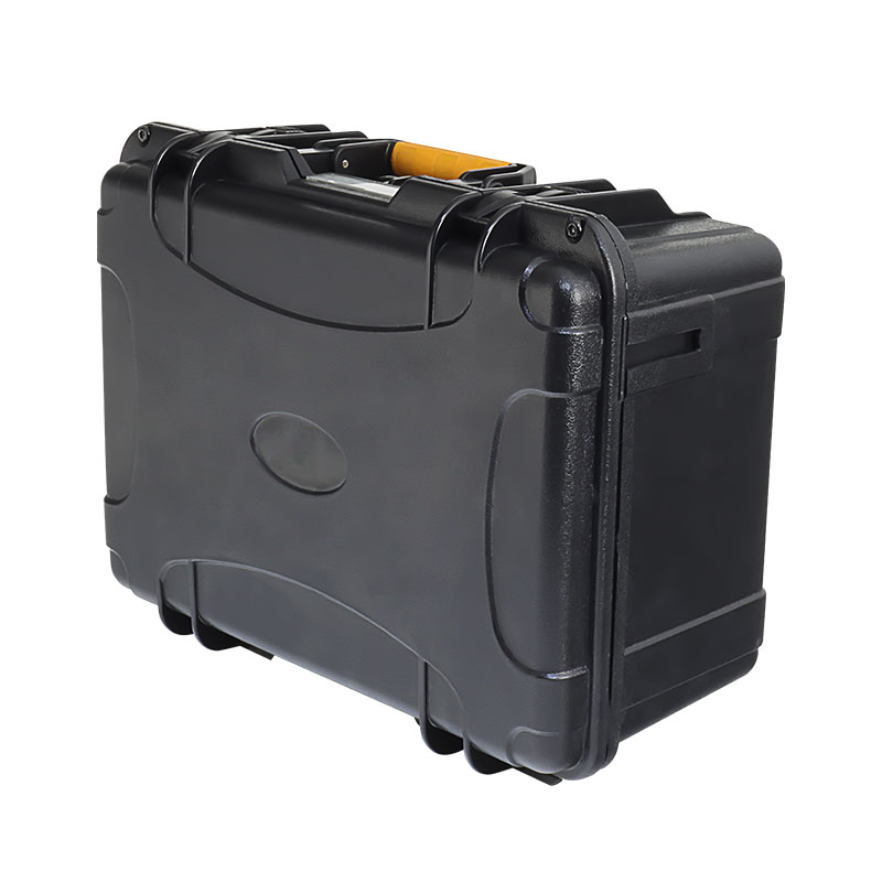 IP67级防水 13S 20P 18650锂电池PACK 48V 64Ah 轨道车动力电池定制案例